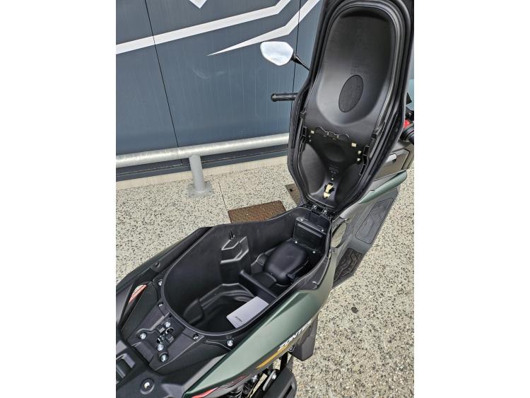 ZONTES Zontes 125 X Vert ou Noir 