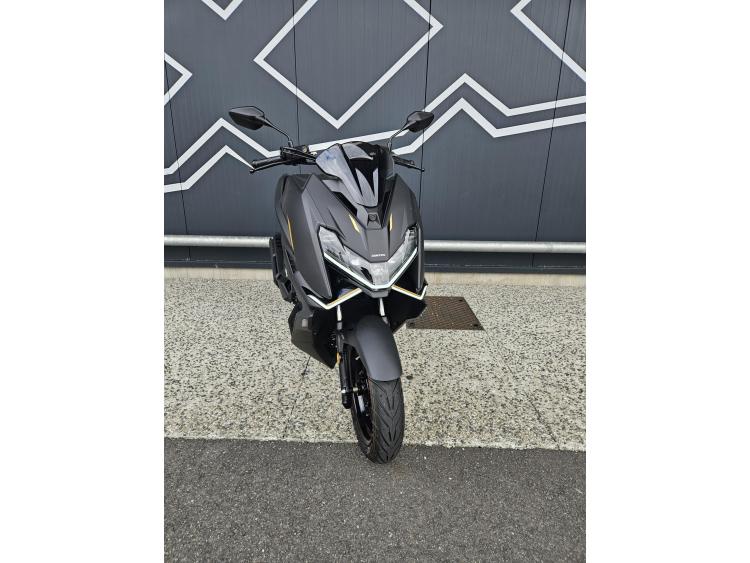 ZONTES Zontes 125 X Vert ou Noir 