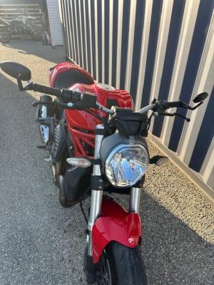 DUCATI MONSTER 821