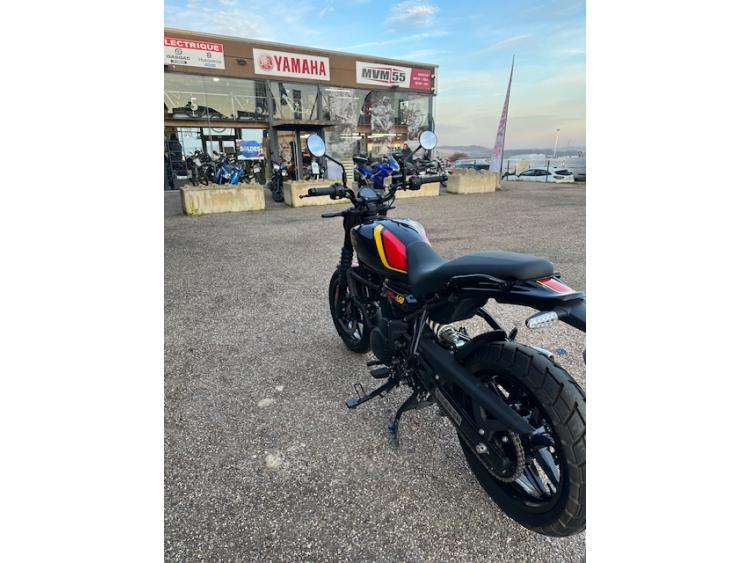 ROYAL ENFIELD GUERILLA 450