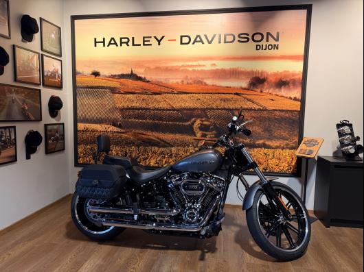 HARLEY-DAVIDSON SOFTAIL BREAKOUT 1868