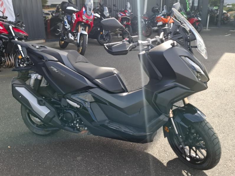 HONDA ADV 350