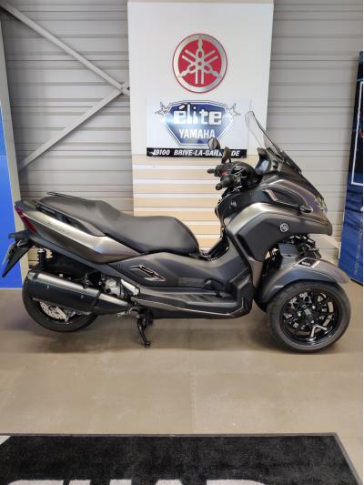 YAMAHA TRICITY 300