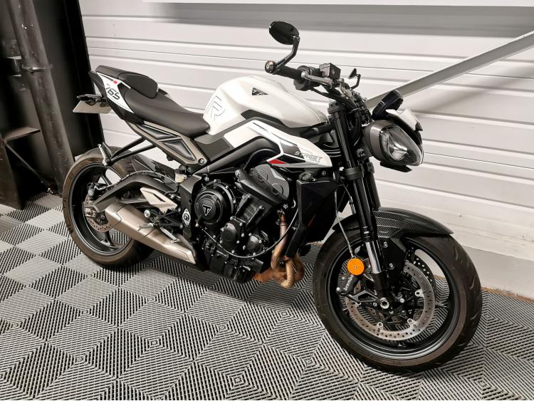 TRIUMPH STREET TRIPLE 765 R A2 - 1ere main - 765R
