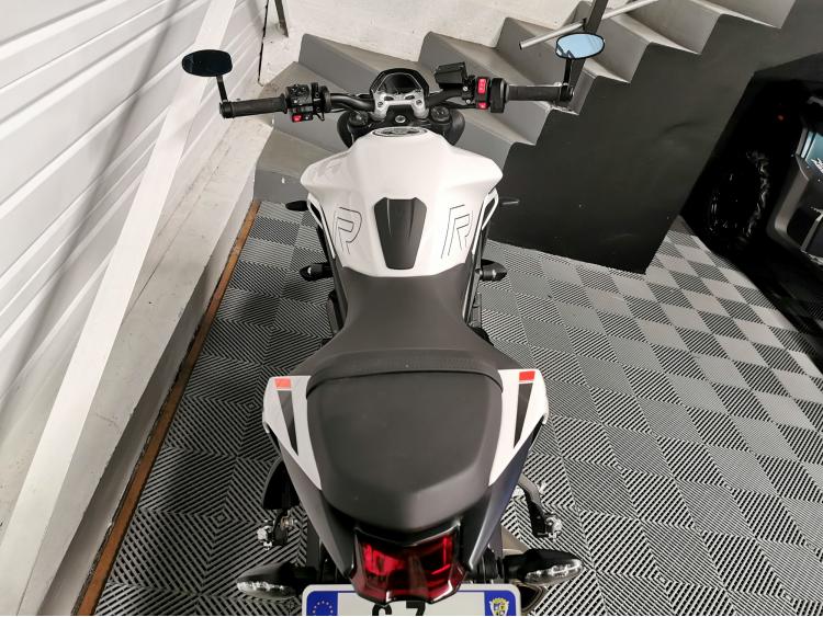 TRIUMPH STREET TRIPLE 765 R A2 - 1ere main - 765R