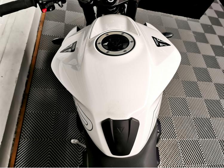 TRIUMPH STREET TRIPLE 765 R A2 - 1ere main - 765R