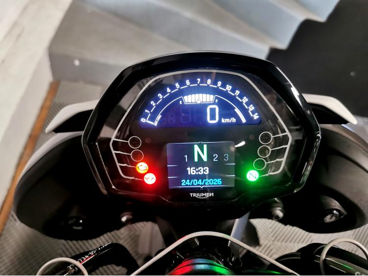 TRIUMPH STREET TRIPLE 765 R A2 - 1ere main - 765R