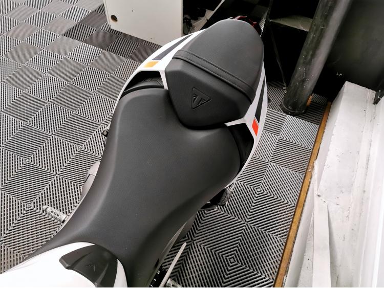 TRIUMPH STREET TRIPLE 765 R A2 - 1ere main - 765R