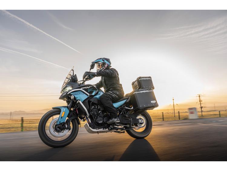 CF MOTO 800 MT ES