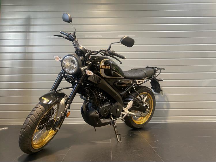 YAMAHA XSR 125 Legacy