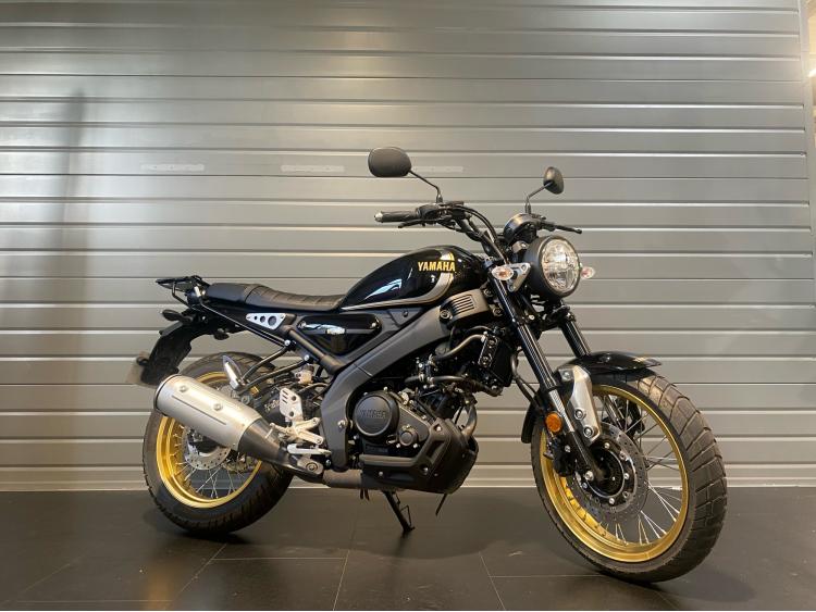 YAMAHA XSR 125 Legacy