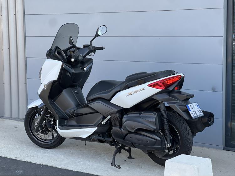 YAMAHA X-MAX 400 ABS