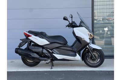 YAMAHA X-MAX 400