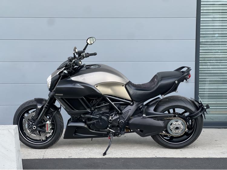 DUCATI DIAVEL TITANIUM