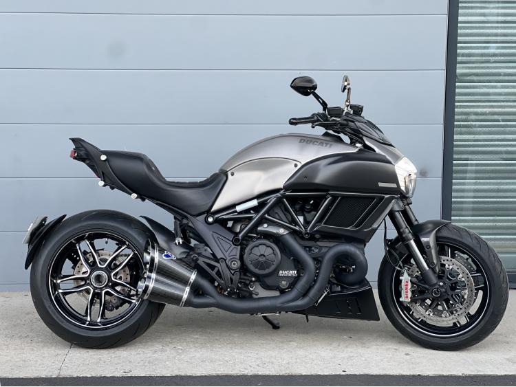 DUCATI DIAVEL TITANIUM