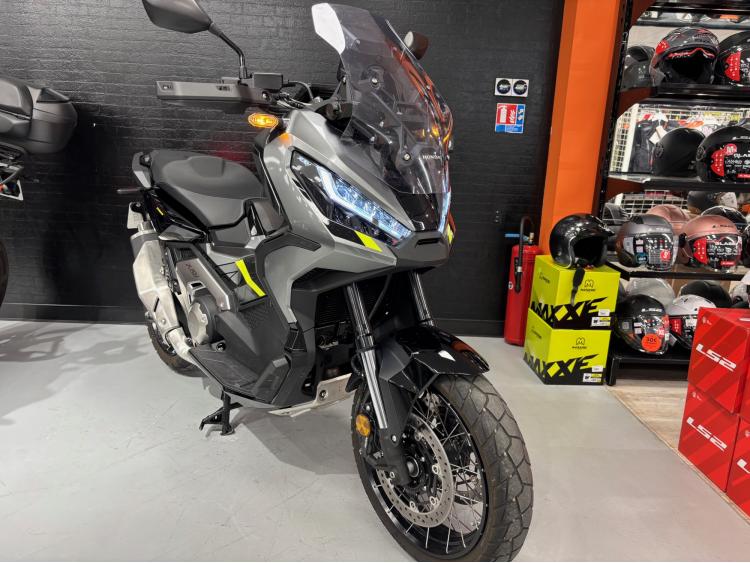 HONDA X-ADV 750