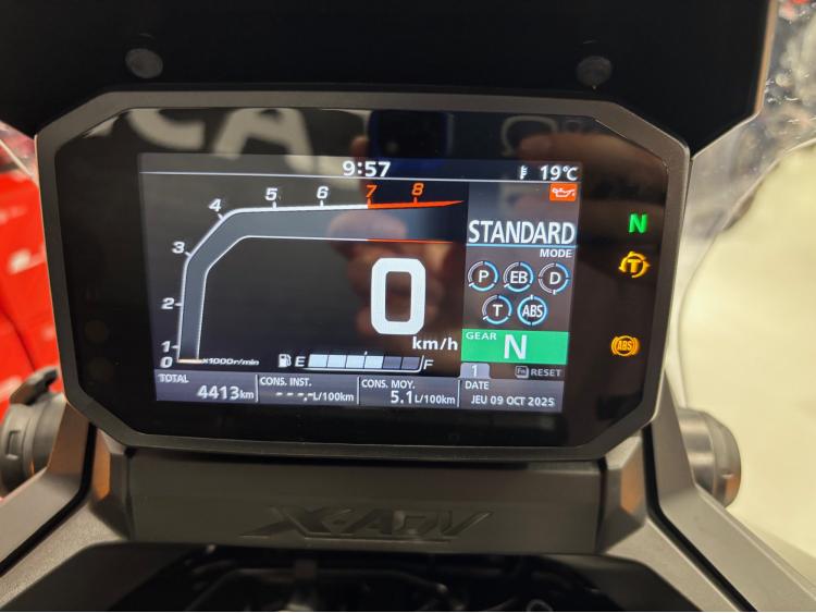 HONDA X-ADV 750