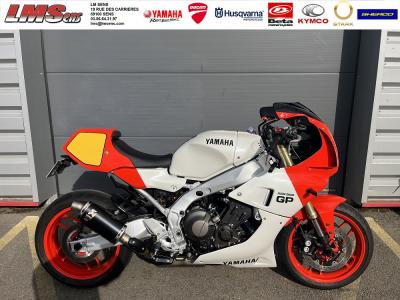 YAMAHA XSR 900 GP