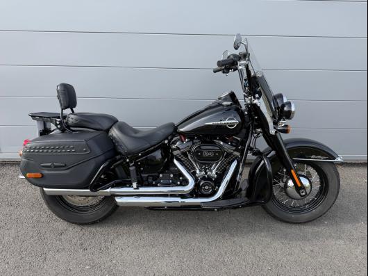 HARLEY-DAVIDSON SOFTAIL HERITAGE 1868 CLASSIC