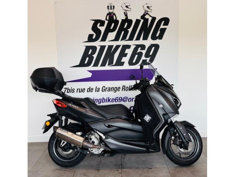 YAMAHA XMAX 300
