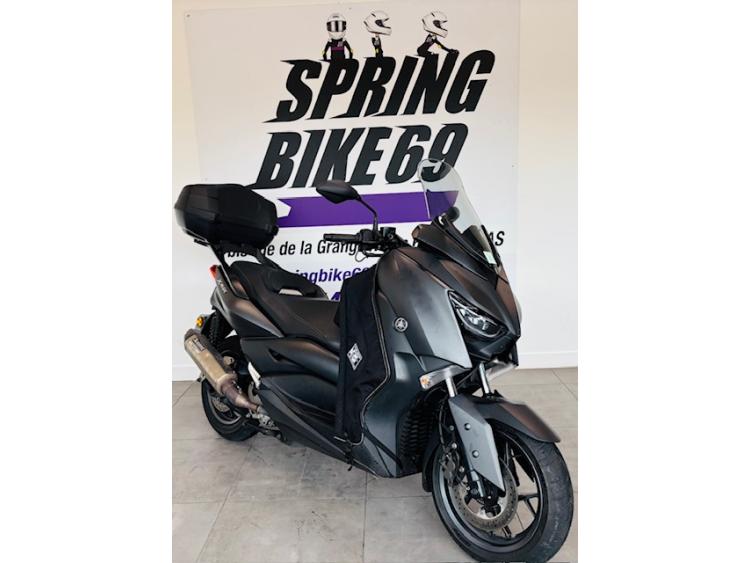 YAMAHA XMAX 300