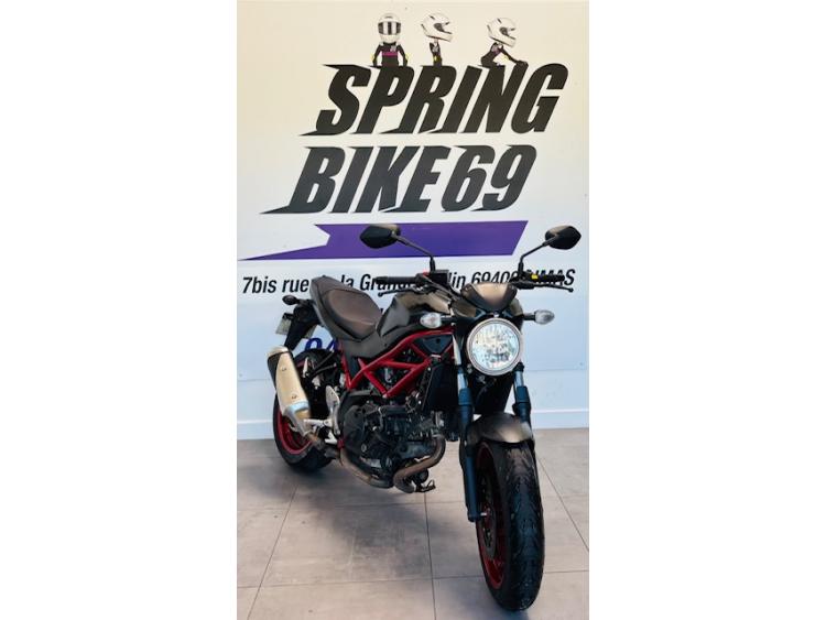 SUZUKI SV 650 (47.5CV)