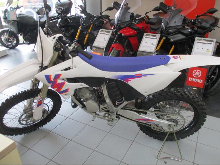 YAMAHA YZ 125 50th ANNIVERSARY EDITION