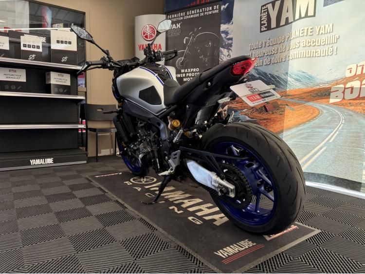 YAMAHA MT-09 SP
