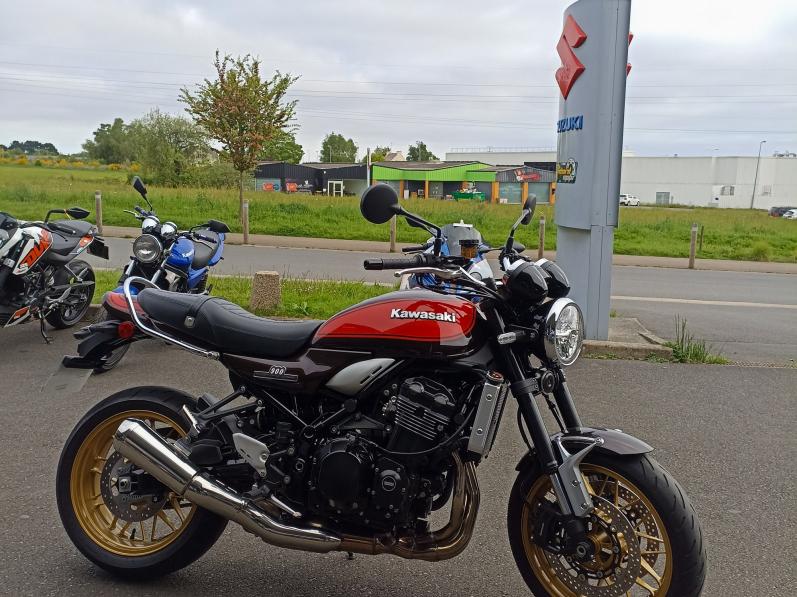 KAWASAKI Z 900