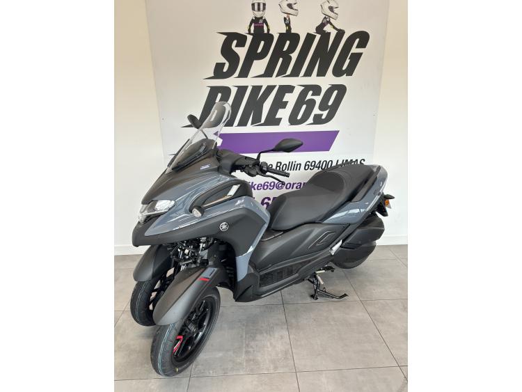 YAMAHA TRICITY 300