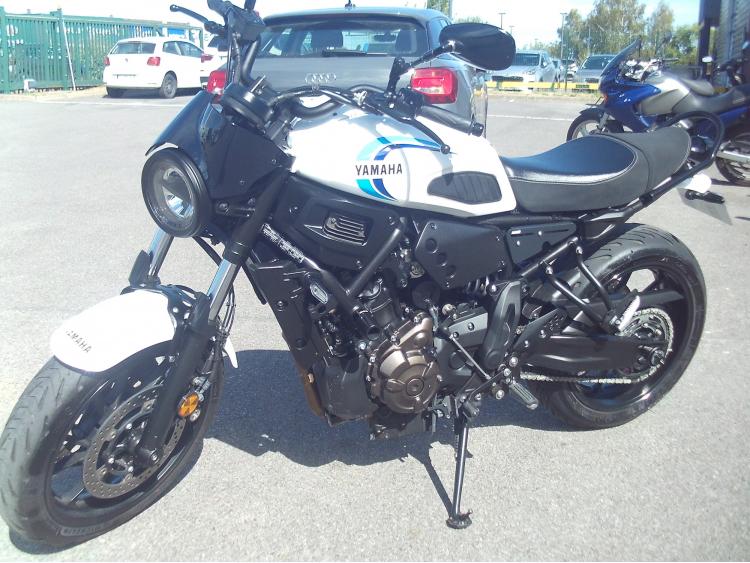 YAMAHA XSR 700 ABS