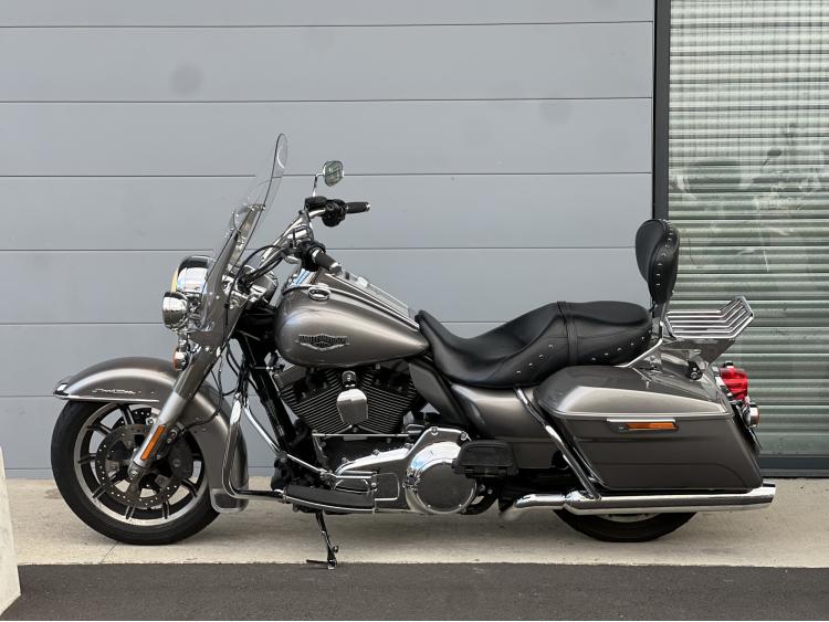 HARLEY-DAVIDSON TOURING ROAD KING 1690