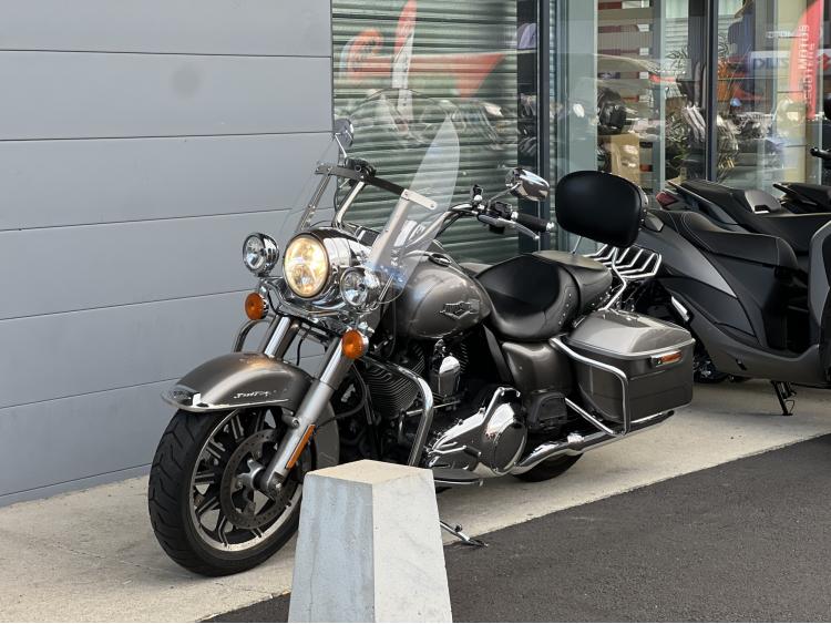HARLEY-DAVIDSON TOURING ROAD KING 1690