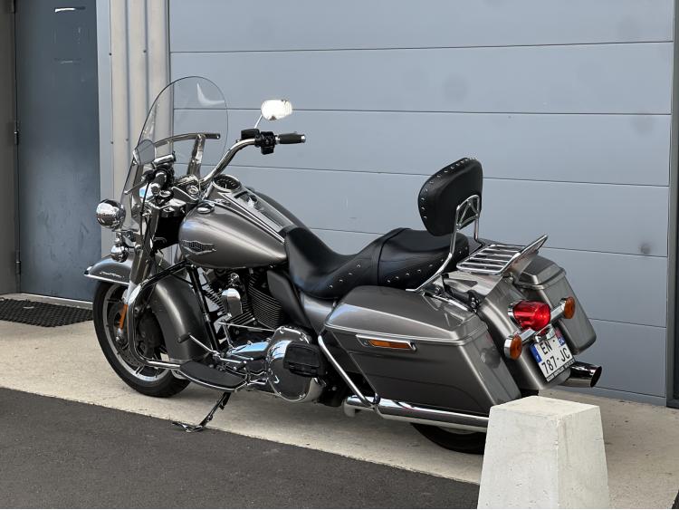 HARLEY-DAVIDSON TOURING ROAD KING 1690