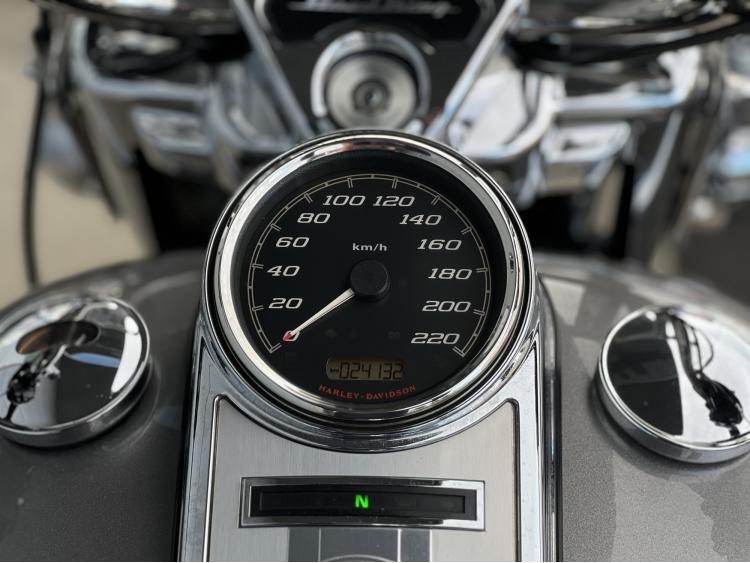 HARLEY-DAVIDSON TOURING ROAD KING 1690