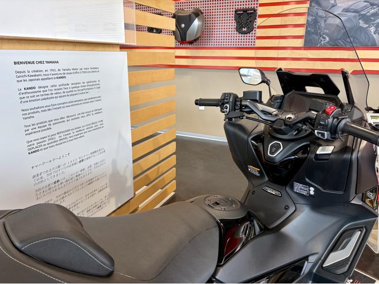 YAMAHA XP T-MAX 560 TECH MAX