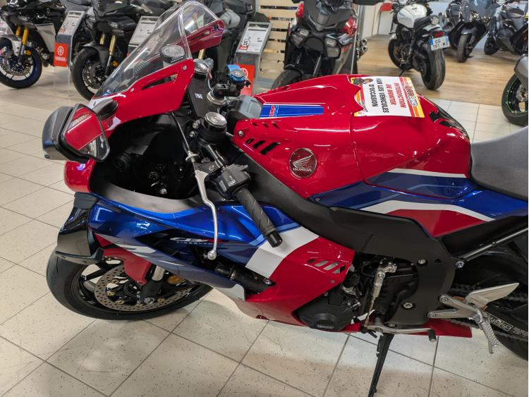 HONDA CBR 1000 RR FIREBLADE