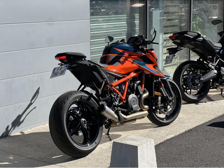 KTM 1290 SUPER DUKE R