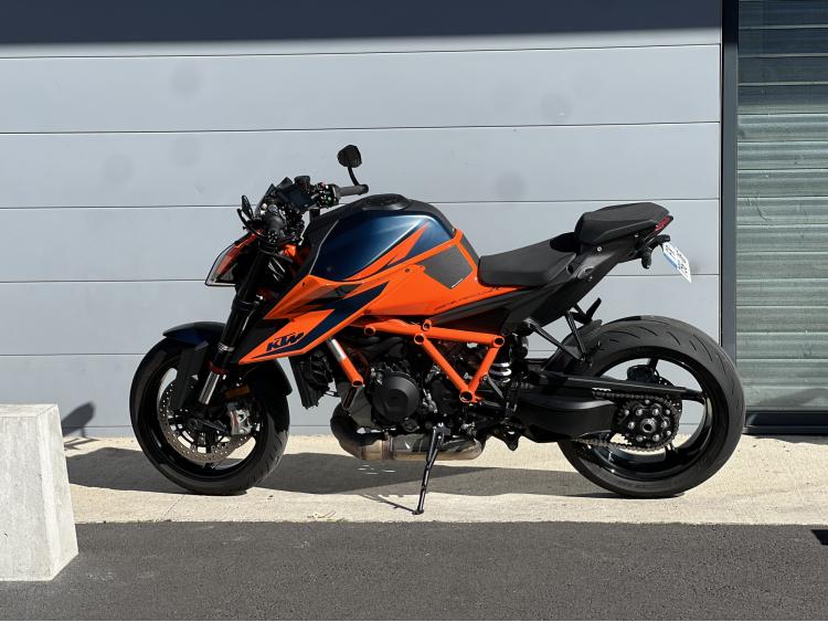 KTM 1290 SUPER DUKE R