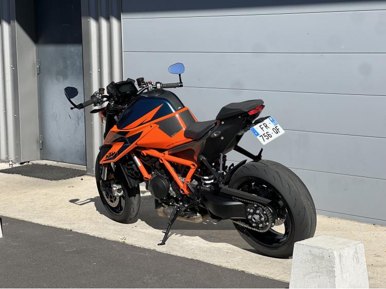 KTM 1290 SUPER DUKE R