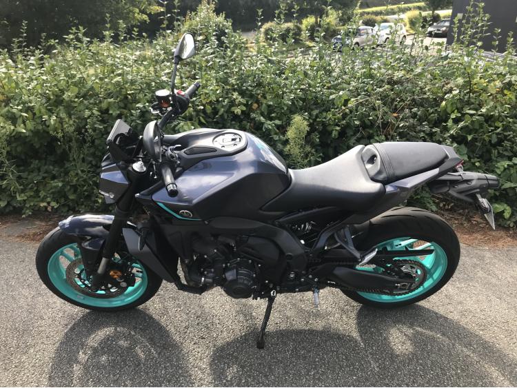 YAMAHA MT-09  Y-AMT