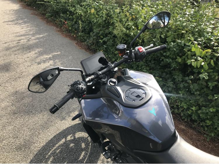 YAMAHA MT-09  Y-AMT