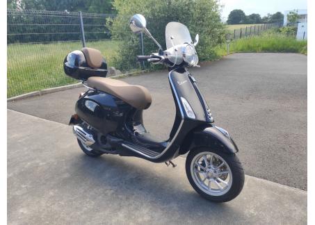 VESPA PRIMAVERA 125