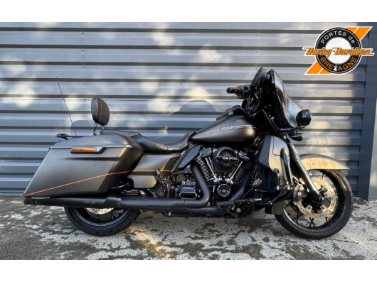 HARLEY-DAVIDSON TOURING STREET GLIDE 1868 SPECIAL