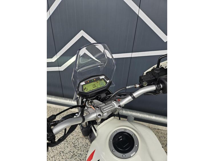 HERO Xpulse 200 4V Pro