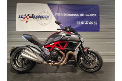 DUCATI DIAVEL CARBON