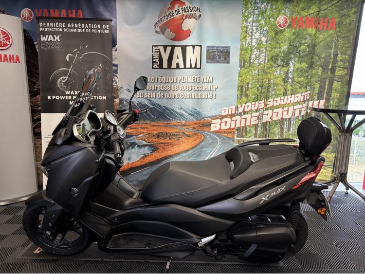 YAMAHA XMAX 125