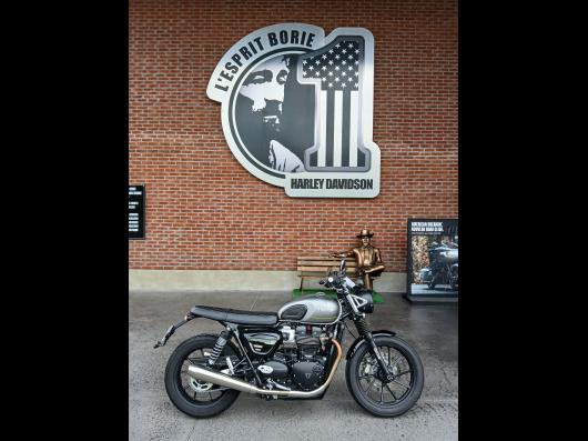 TRIUMPH SPEED TWIN 900