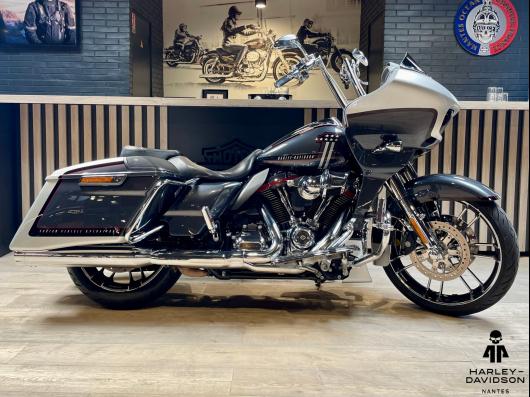 HARLEY-DAVIDSON TOURING ROAD GLIDE 1923 CVO