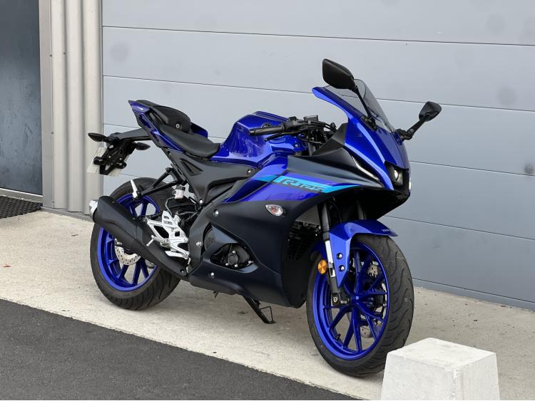 YAMAHA YZF 125 R ABS